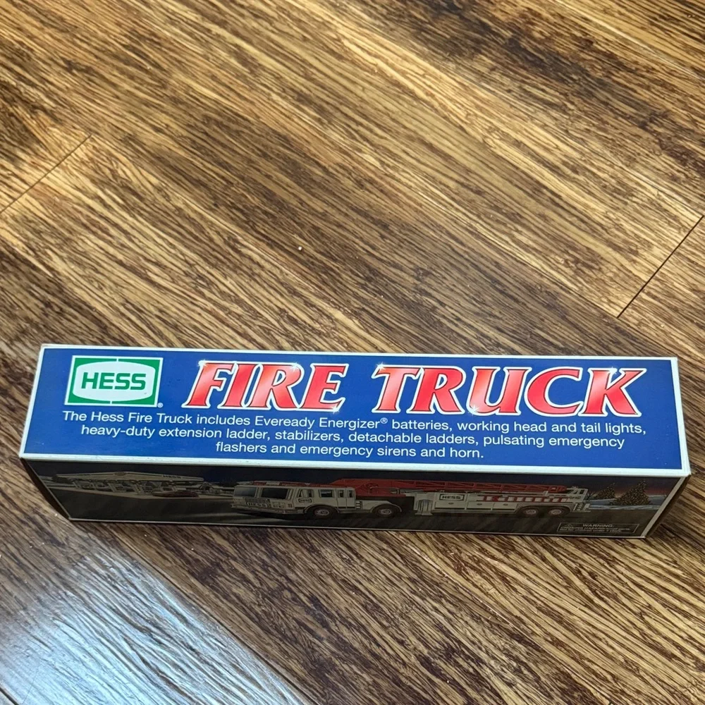 Vintage Hess 2000 Fire Truck collectible toy new in box
